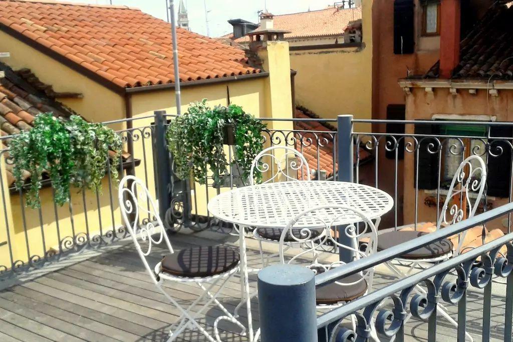 Modern Apartment Venice With Terrace Bagian luar foto