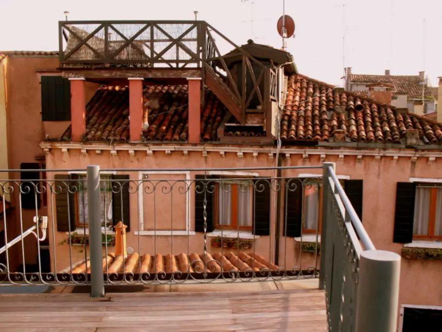 Modern Apartment Venice With Terrace Bagian luar foto