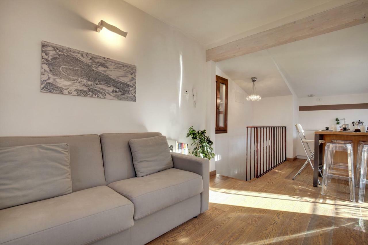 Modern Apartment Venice With Terrace Bagian luar foto