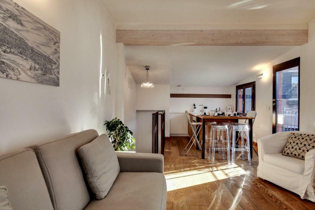 Modern Apartment Venice With Terrace Bagian luar foto