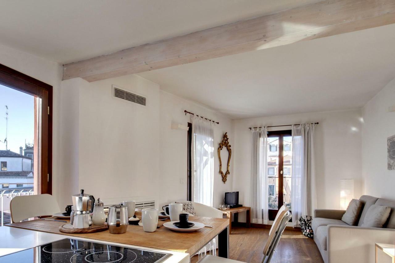 Modern Apartment Venice With Terrace Bagian luar foto
