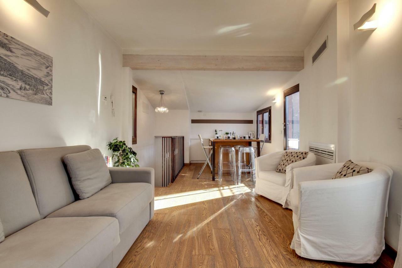 Modern Apartment Venice With Terrace Bagian luar foto