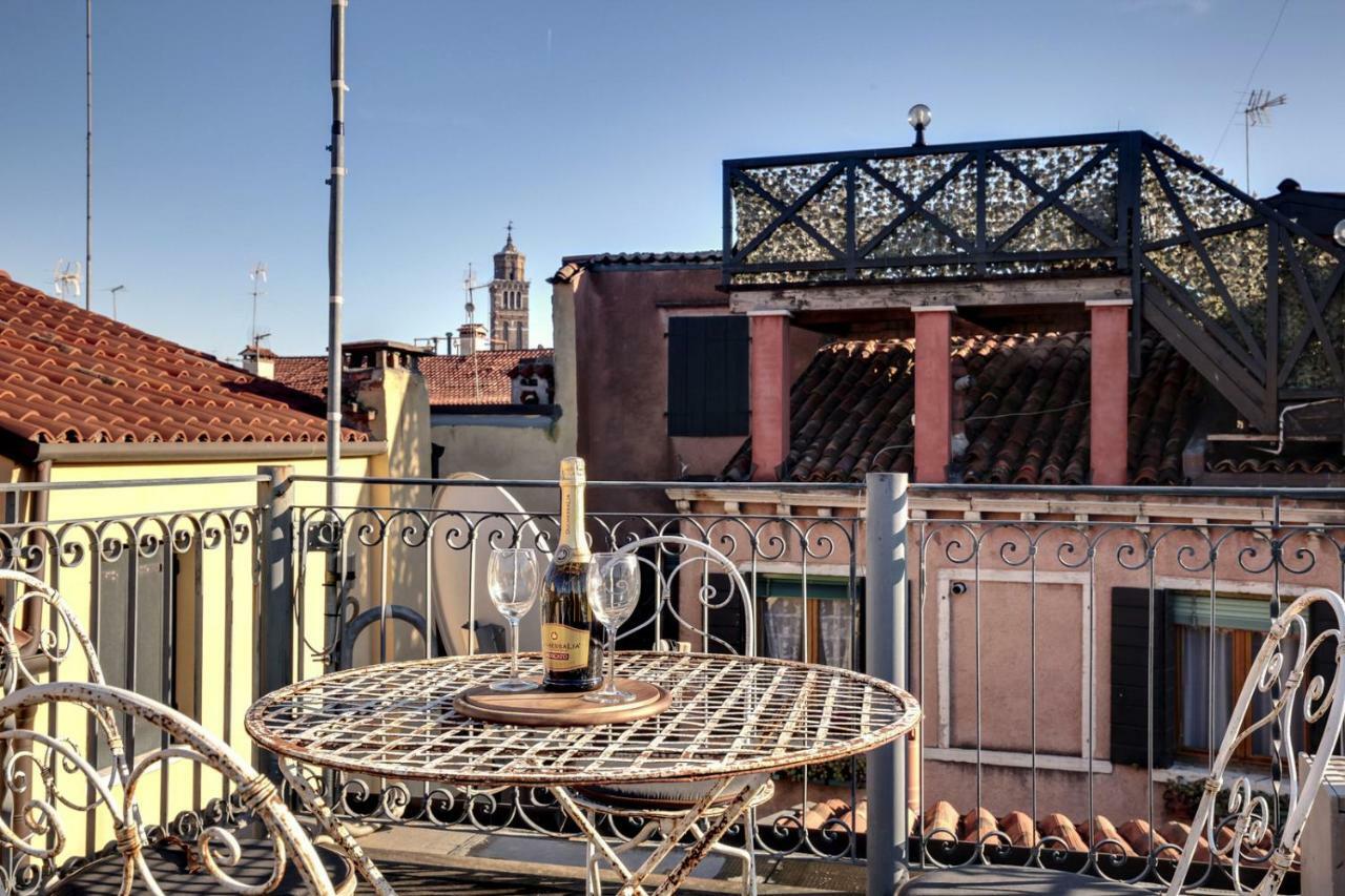 Modern Apartment Venice With Terrace Bagian luar foto