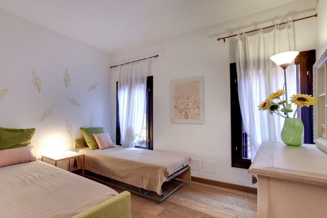Modern Apartment Venice With Terrace Bagian luar foto
