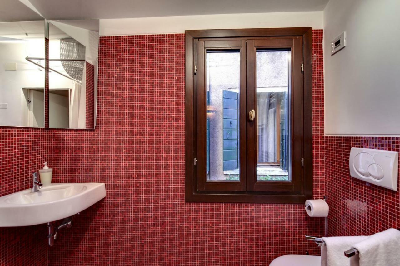 Modern Apartment Venice With Terrace Bagian luar foto